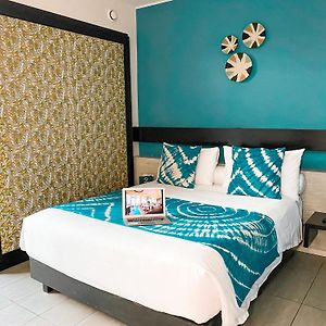 Standard Queen Room